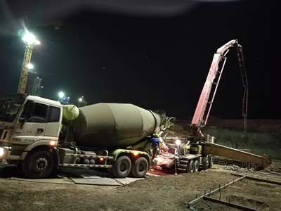 天工公司土建十五部emc网页版登录研究院项目两项单体工程筏板基础混凝土浇筑完成