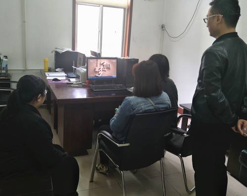 铜煤公司组织干部职工观看《不忘初心 继续前进》 喜迎党的十九大召开