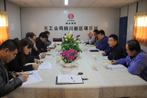 调研摸实情 问政到一线