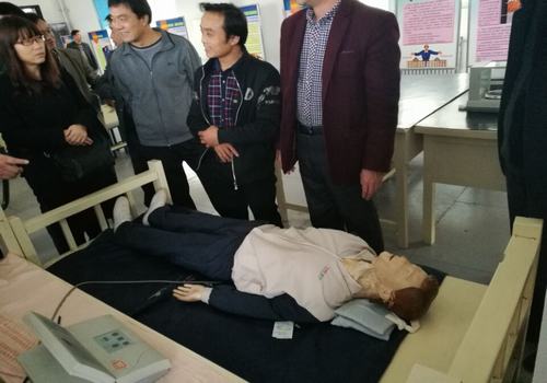 设备租赁中心统筹安排特殊作业人员培训保安全