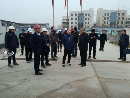 emc网页版登录技术研究院院长闵小建一行莅临天工公司土建十五施工现场检查指导工作