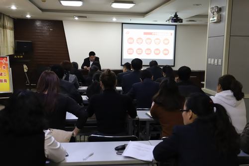 矿建二公司领导班子深入党建联系点进行党的十九大精神宣讲