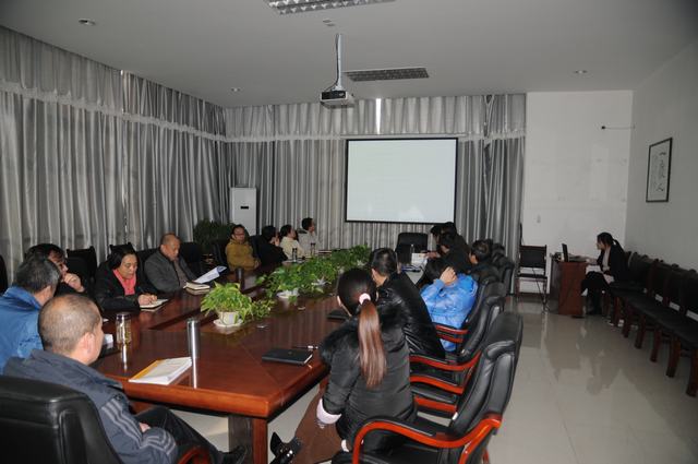 掘进公司一把手带头学制度促管理整体提升