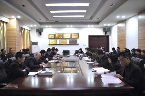 铜川分公司传达学习emc网页版登录集团“两会”精神