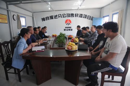 劳动节听一线心声 夯实班组建设基础