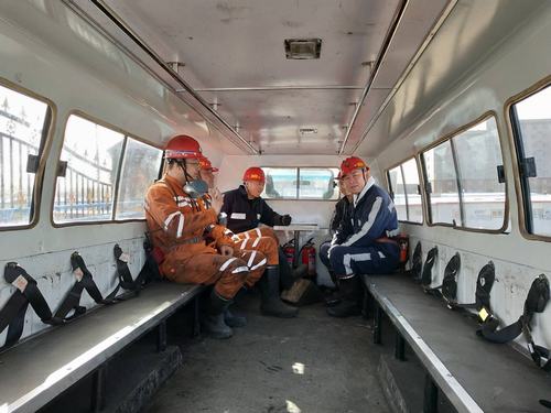 精心部重点突出掘进公司打响安全攻坚战