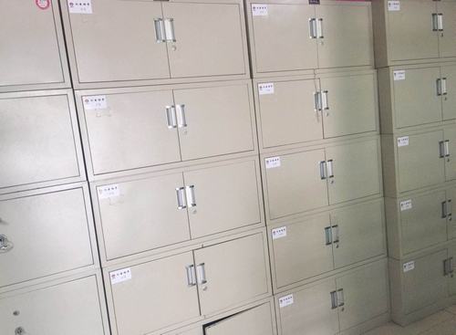 emc网页版登录建设矿建二公司档案柜子“穿新衣”