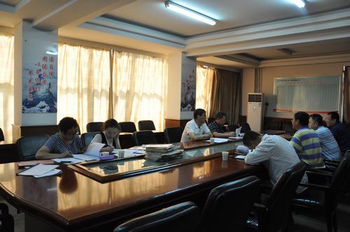 emc网页版登录建设副总师王民福一行莅临韩城分公司对机电专项整治活动进行检查指导