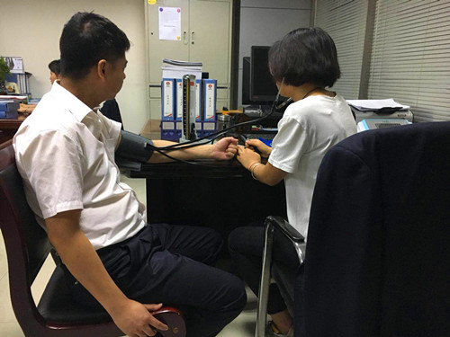 emc网页版登录建设物资公司组织开展职业健康安全生产咨询日活动