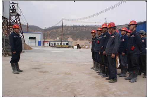 矿建二公司强化责任落实 持续开展安全攻坚行动