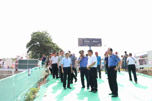 渭南市领导率团深入emc网页版登录建设渭南分公司礼悦阁项目对标学习