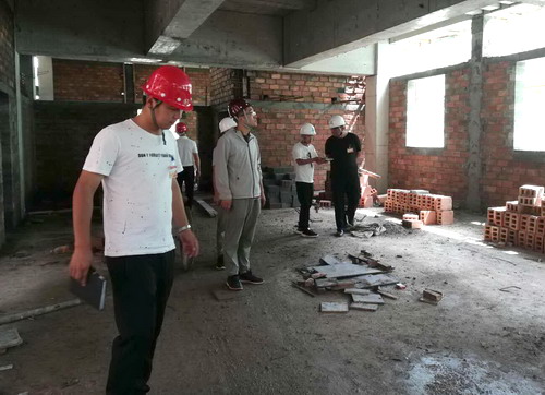 emc网页版登录建设铜川公司：施工一线党旗飘扬