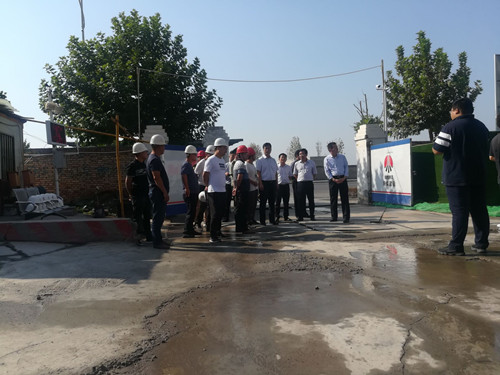 emc网页版登录建设天工公司清源小区项目迎来蒲城县县长一行检查