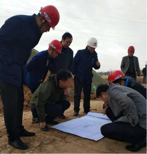 铜川市公路局副局长师延强深入川耀项目现场检查工作