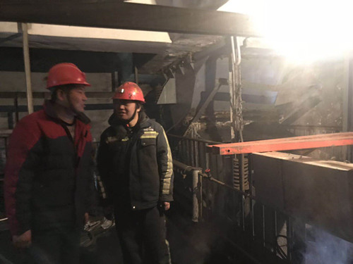 emc网页版登录建设机电安装公司黄陵建庄工地：决战就在今晚