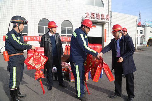 emc网页版登录建设机电安装公司：除夕，我和你一起在施工现场