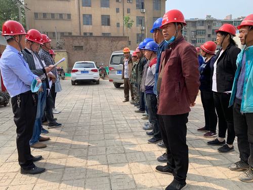 emc网页版登录建设澄合分公司土建八部党员深入现场“亮身份做表率”