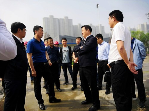 渭南市副市长郭柱国一行莅临礼悦阁精品住宅小区项目检查指导工作