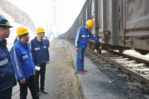 emc网页版登录建设洗选煤运营公司：心系劳动者  “五一”进基层