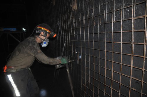 emc网页版登录建设掘进公司：劳动竞赛高潮迭起捷报频传