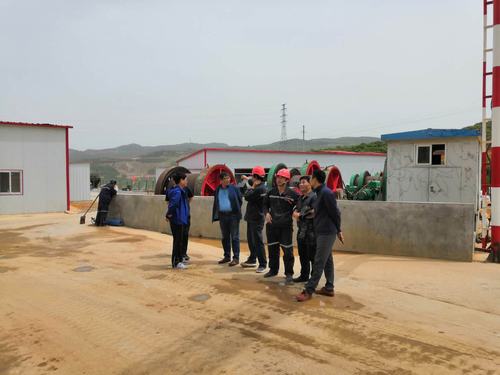 emc网页版登录建设矿建二公司与中煤公司开展安全生产标准化施工交流学习