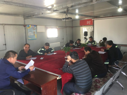 emc网页版登录建设机电安装公司开展“违章漫画”培训给职工“减压”