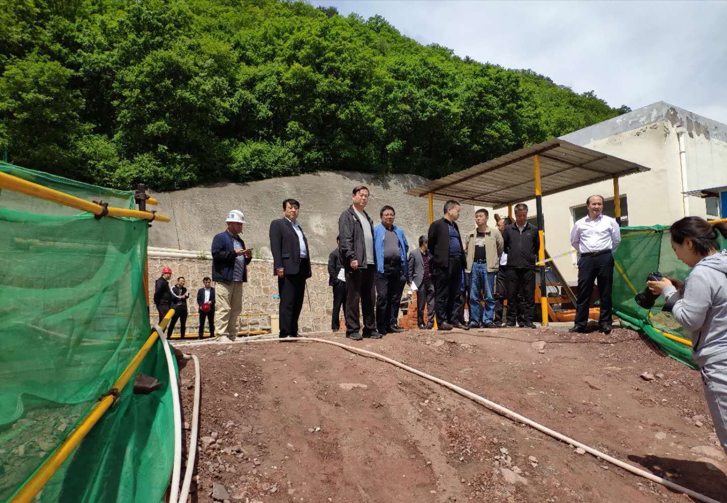 黄陵矿业领导赵小兵莅临宝鸡分公司 双龙煤业瓦斯抽采系统工程项目检查指导