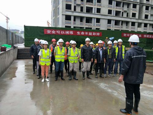 emc网页版登录建设铜煤公司第十五项目部举行“雨季三防”应急演练