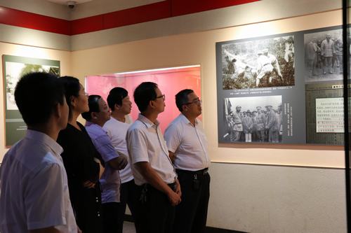 emc网页版登录建设澄合分公司领导班子开展爱国主义教育过主题党日