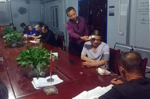 测血压 量体温 入井先过健康关