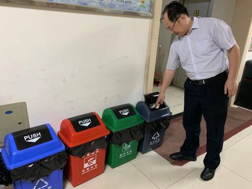 emc网页版登录建设矿建二公司垃圾处理从“随手扔”到“随手分”