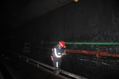 emc网页版登录建设掘进公司：连续3个月圆满完成安全生任务