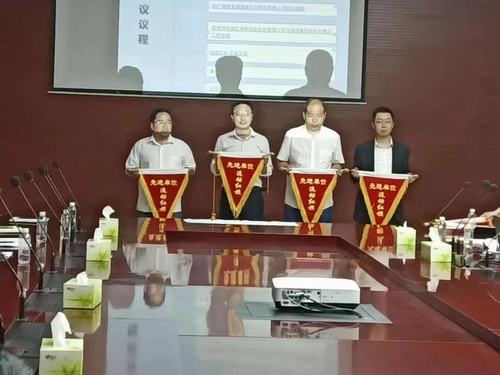 emc网页版登录建设矿建二公司小保当三项目部再获殊荣