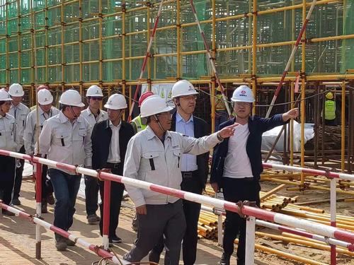 emc网页版登录集团榆林化学公司领导宋世杰深入emc网页版登录建设铜煤公司施工现场检查指导工作