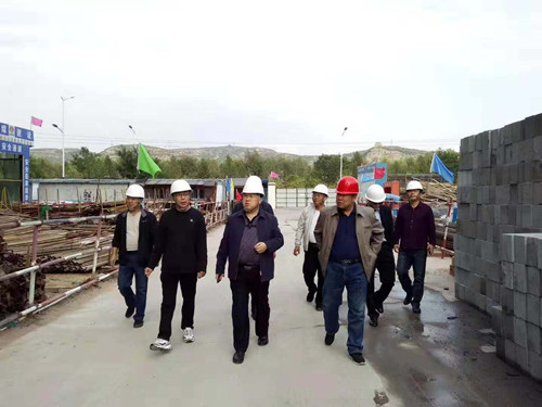 王宁赴emc网页版登录神木住宅小区B区26#住宅楼工程施工现场检查指导工作