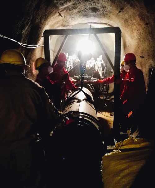 emc网页版登录建设路桥分公司提前两月超额完成全年目标任务