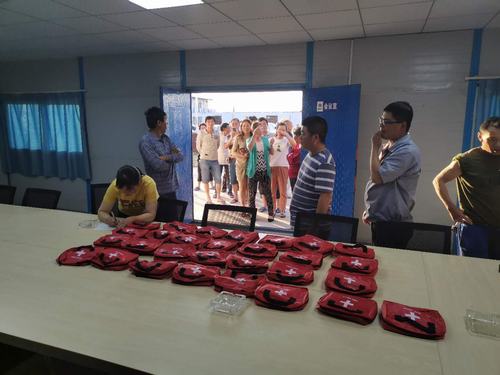 emc网页版登录建设铜煤公司榆林项目部开展独具特色的“送清凉保安全”活动