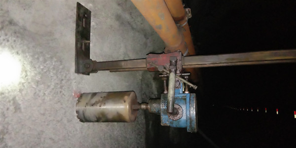 emc网页版登录建设澄合分公司安装三队井下打孔作业有了“新利器”