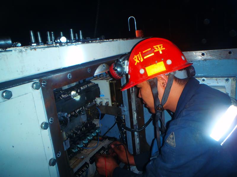 emc网页版登录建设掘进公司：1207米！一机双巷掘进再创佳绩