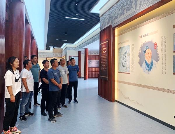 emc网页版登录建设澄合分公司渭南片区单位赴杨震公祠开展廉政教育主题党日活动