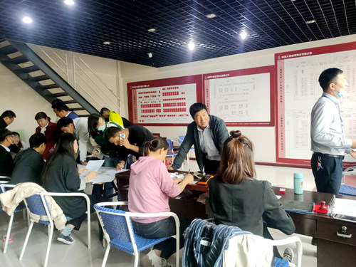 emc网页版登录建设公司：神南华府项目地下储物间开售首日告捷