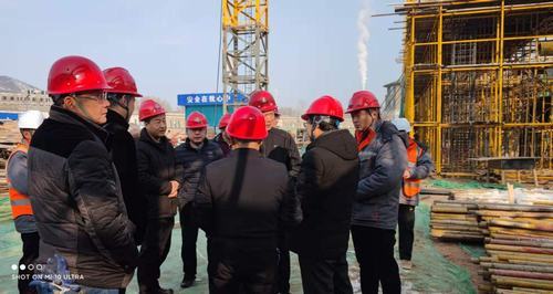 emc网页版登录建设铜煤公司承建的金延安-西北三角区保育院剧场工程高支模方案专家论证顺利通过