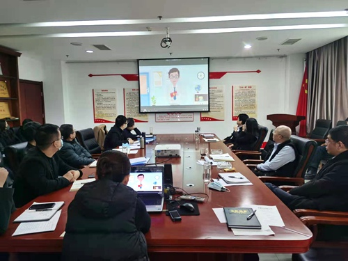 emc网页版登录建设公司为党员干部送上“廉政套餐”