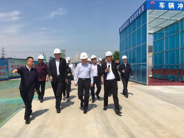 渭南市人大常委会副主任郭永峰一行深入emc网页版登录建设韩城分公司黄河国际汽车博览园项目调研指导工作