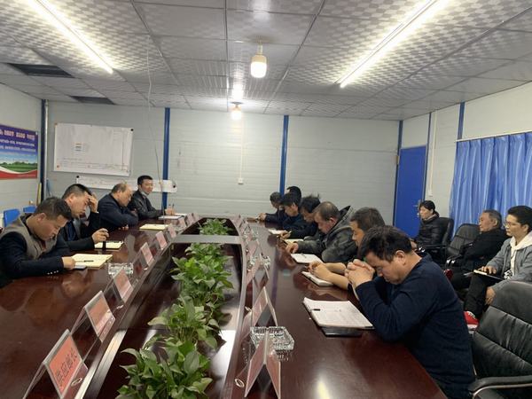 emc网页版登录建设矿建二公司小保当第三项目部以谈促改推进施工安全