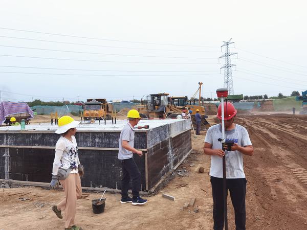 emc网页版登录建设韩城分公司：炎炎夏日  “暑”你最美