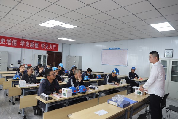 emc网页版登录建设洗选煤运营公司第三项目部：“三部曲”奏响“迎十一·保安全”交响乐