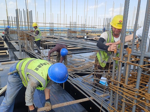 【国庆“走一线”（四）】 镜头记录emc网页版登录建设者最美时刻
