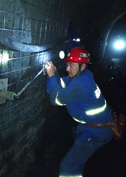 emc网页版登录建设矿建三公司：致敬坚守岗位的“emc网页版登录建设人”