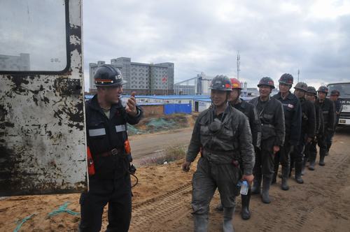 emc网页版登录建设煤矿运营服务分公司：日进尺破50米！掘进铁军回归